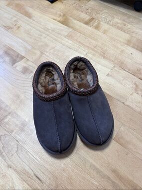 UGG tasmans